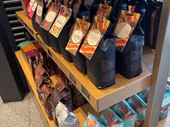 零售区-星巴克臻选(北京世贸天阶店)