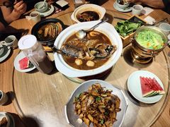 -卢大鲜鱼头捞饭(美利广场店)