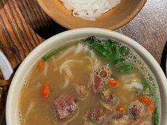 -SHAN山(前滩太古里店)