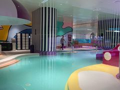 -涨巢·潮玩水疗局