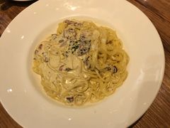 -玛格萝妮(汇智国际商业中心店)