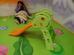 -孩子王童乐园(资阳万达店)