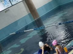 -蓝旗游泳·青训·亲子水域中心(方庄中心)
