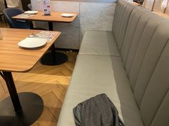 -必胜客(格尔木华兴店)