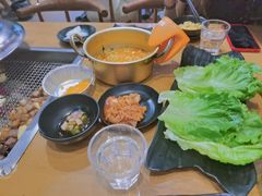 -肉甲韩国木炭烤肉(新壹街1店)