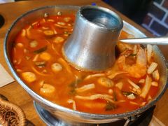 -暹罗酒肆泰餐厅酒吧