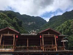 -天门沟九州驿站树上汤泉