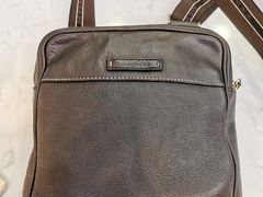 -莱靓奢侈品洗护改衣店(新世界百货崇文店)