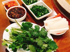 -鲜呦蒸汽石锅鱼(北辰路店)