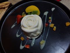-YUE·6·西式融合餐厅(外滩六号店)