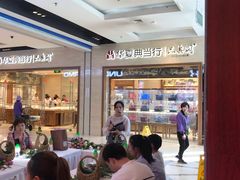 -华夏典当行(龙德广场店)