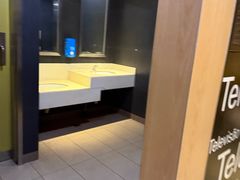 -麦当劳(杭州西湖银泰百货店)