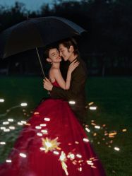 -至臻微拉婚纱摄影