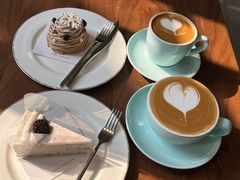 -Fridi Patisserie Cafe