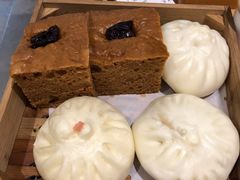 鲜汁大肉包-食膳公园包子铺(烈士公园店)