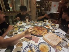 -旧街市鲜货老火锅(大光路店)