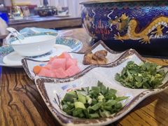 -毛辣果·贵州红酸汤牛肉火锅(西单店)