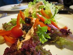 沙拉-广州中心皇冠假日酒店-环市食坊·海鲜自助餐厅