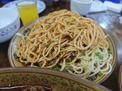 -一品红烧鸭特色川菜(三岔湖店)