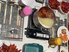 -金马门国际美食百汇(珞喻路店)