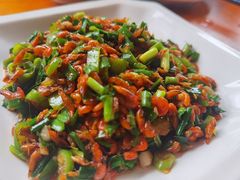 -临江餐馆二楼美食部落
