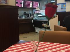 -红宝石·鲜奶小方·海派西点房(南丹店)