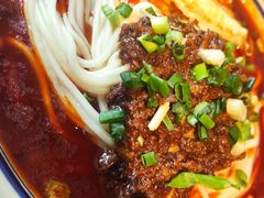 招牌传统麻辣面-聚合鑫东北熏酱熟食麻辣面(长阳店)