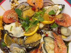 -老东镇啤酒屋海鲜加工·蒸汽海鲜·海鲜烧烤(台东店)