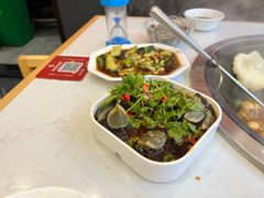 -鲁员外地锅鸡地锅鱼(古墩路店)