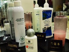 -裕龙汤泉