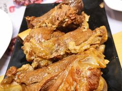 招牌酱大骨-关东小磨东北菜(上海长风大悦城店)