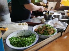 现烙的葱油饼-王记生烫牛杂面馆(兰陵路店)