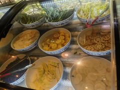 -牛满溢·自助潮汕鲜牛肉火锅(龙汇路店)