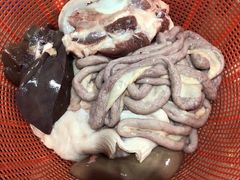-标记美食新鲜猪杂(兴南大道店)