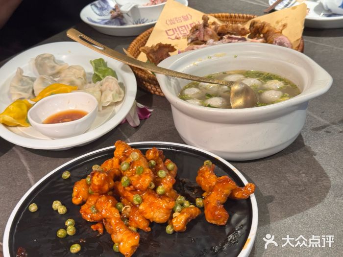 前海沿·青岛菜(大拇指广场石老人店)图片
