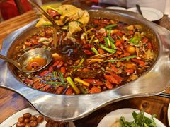 -乡土特色.冷锅鱼.牦牛肉汤锅