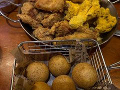 -BHC炸鸡(明洞总店)