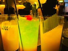 -Mx.cocktail bar