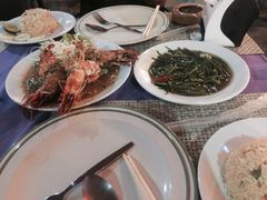 -Pakwan Restaurant & Bar