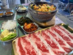 -哈哈碳都·牛肋条无限自助烤肉(台江万达店)