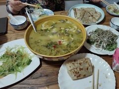 -溢心园香河肉饼总店