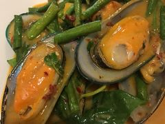 -Dang restaurant (patong phuket)