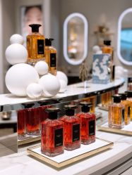 -法国娇兰精品店