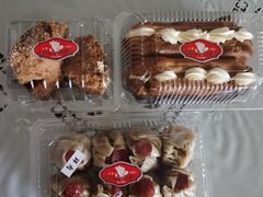 -白玉兰食品甜凤店(合生汇店)