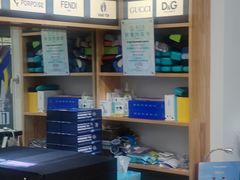 -豪门视光·星趣控·蔡司依视路眼镜代理商(中央大街店)