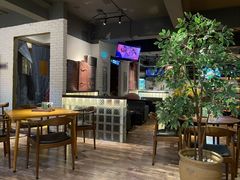 -JINNS锦时 steak&pizza(浸信会礼拜堂旧址店)