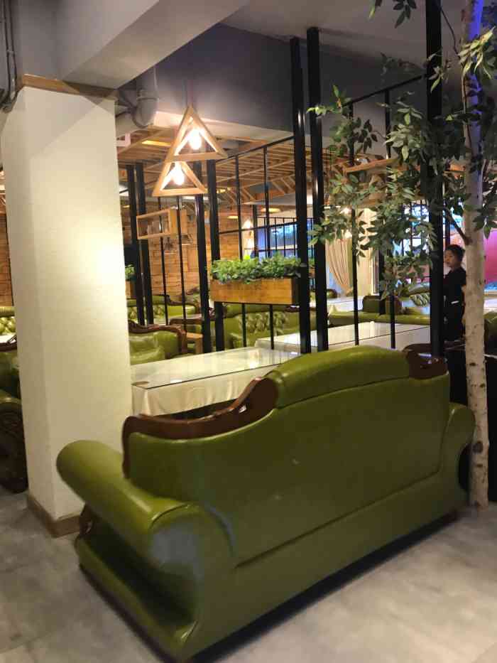 金胡杨生态餐厅-"来到银川,那边的同学请我在金胡杨生态餐厅.