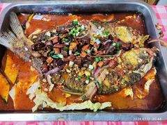 -小球滚滚湘菜馆·烤鱼·口味虾(太平街店)