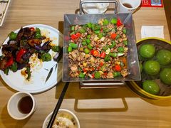 -吴越荣记苏州菜·松鼠桂鱼100%活鱼现做(斜塘老街店)
