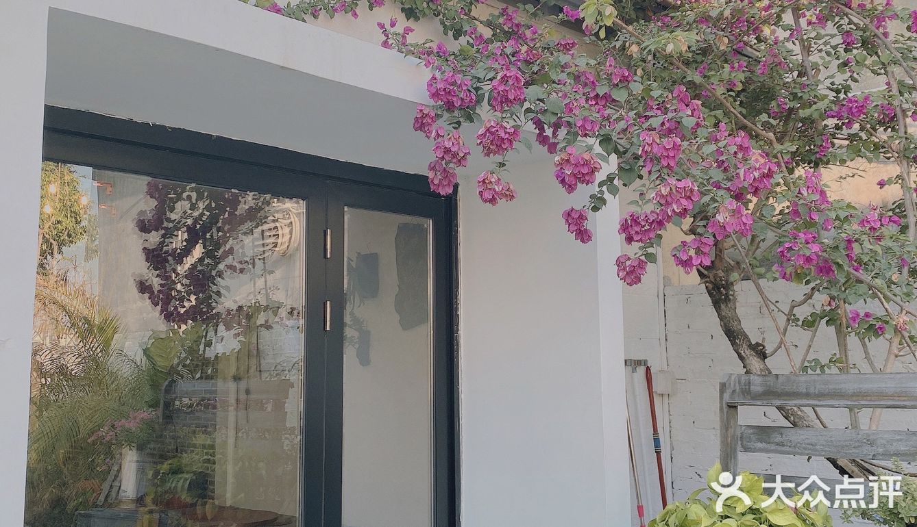 [吐]两间summer店都探过啦[吐][糖果]